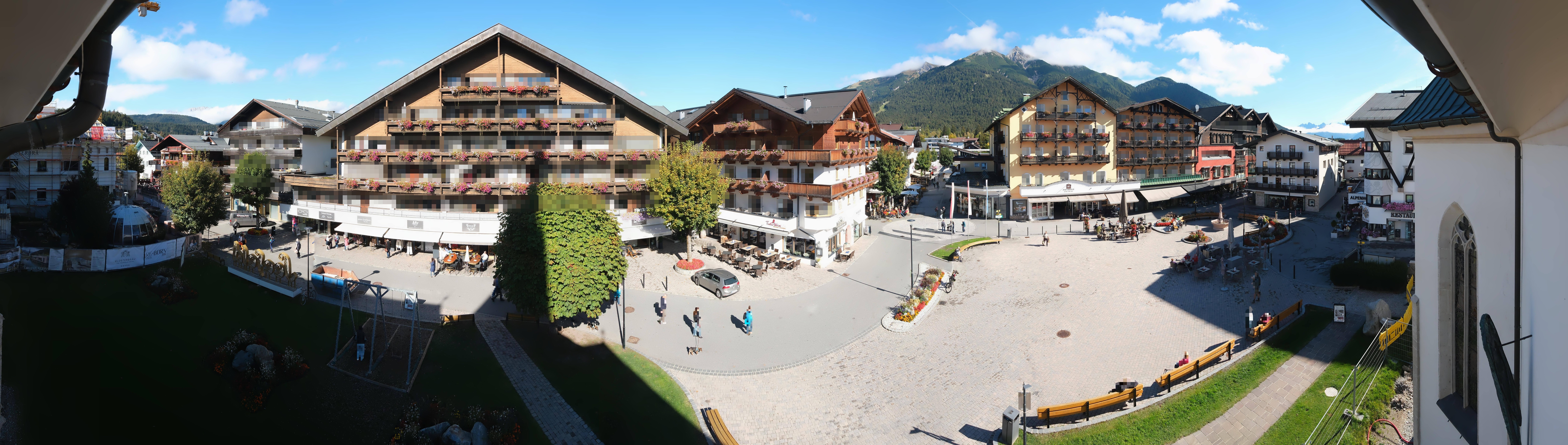 Archiv Foto Webcam Dorfplatz, Seefeld in Tirol