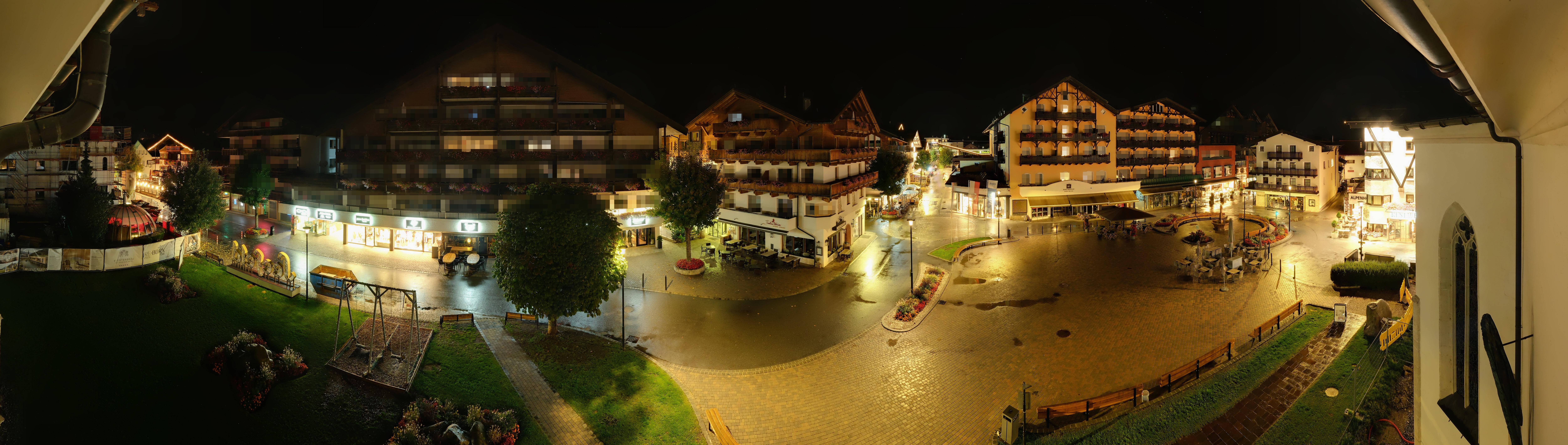 Archiv Foto Webcam Dorfplatz, Seefeld in Tirol
