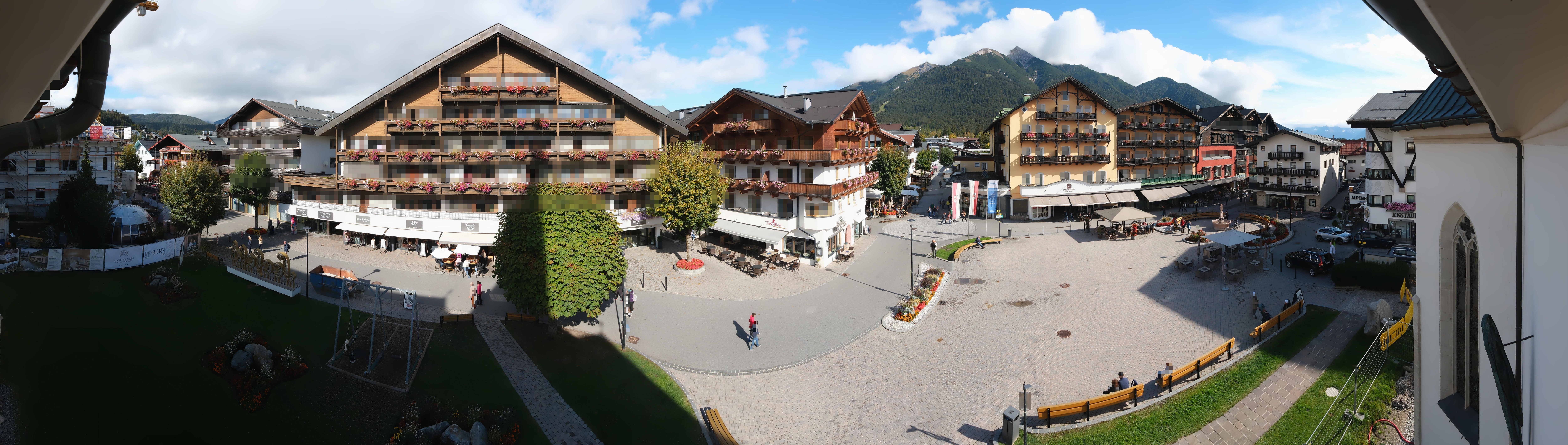 Archiv Foto Webcam Dorfplatz, Seefeld in Tirol