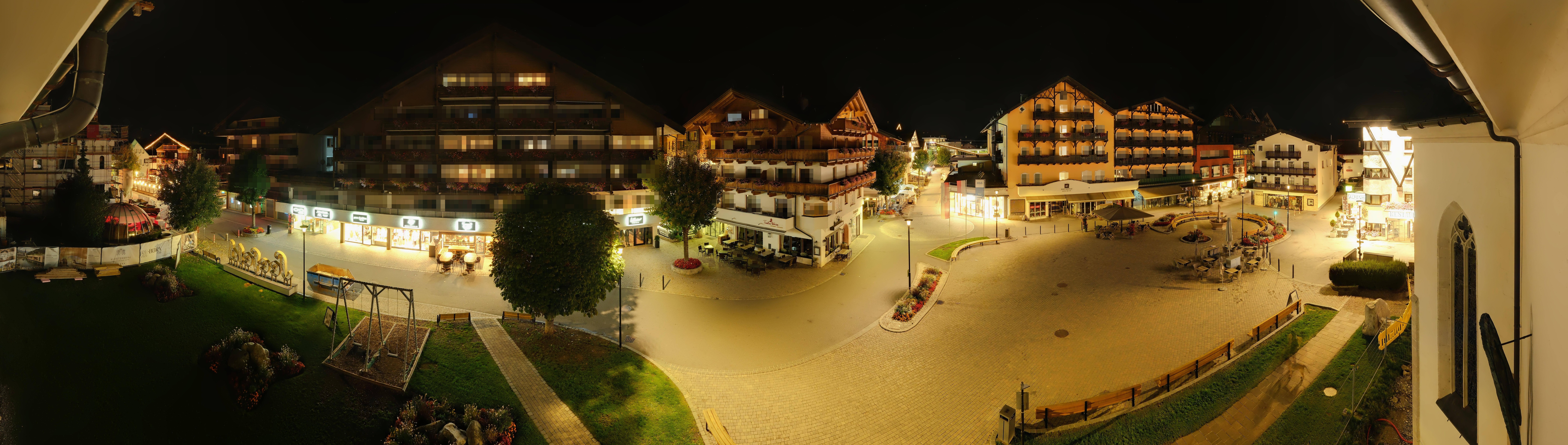 Archiv Foto Webcam Dorfplatz, Seefeld in Tirol