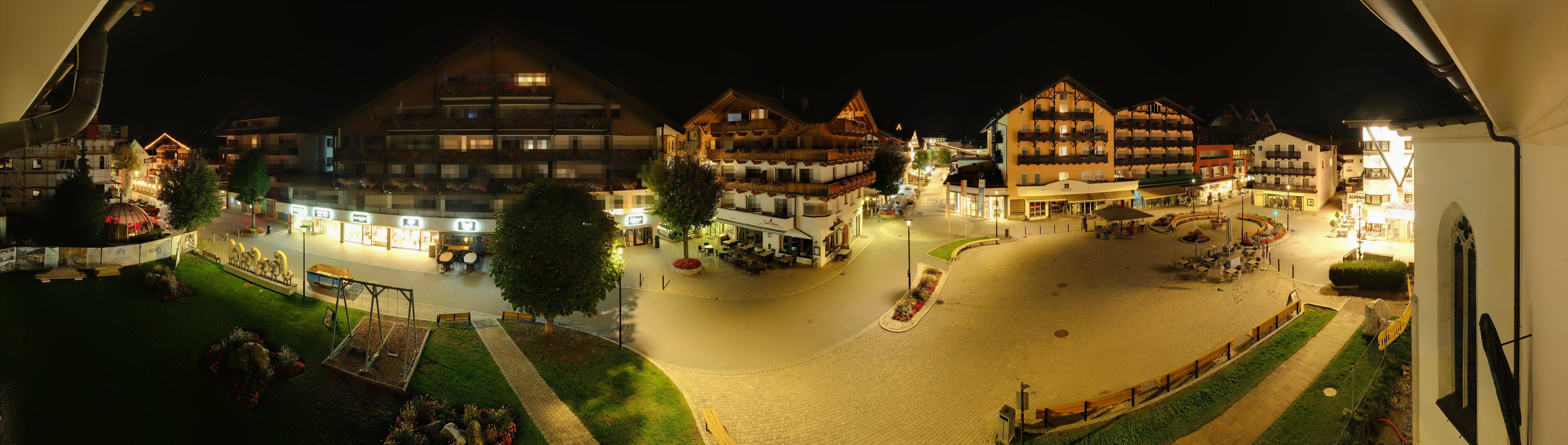 Archiv Foto Webcam Dorfplatz, Seefeld in Tirol