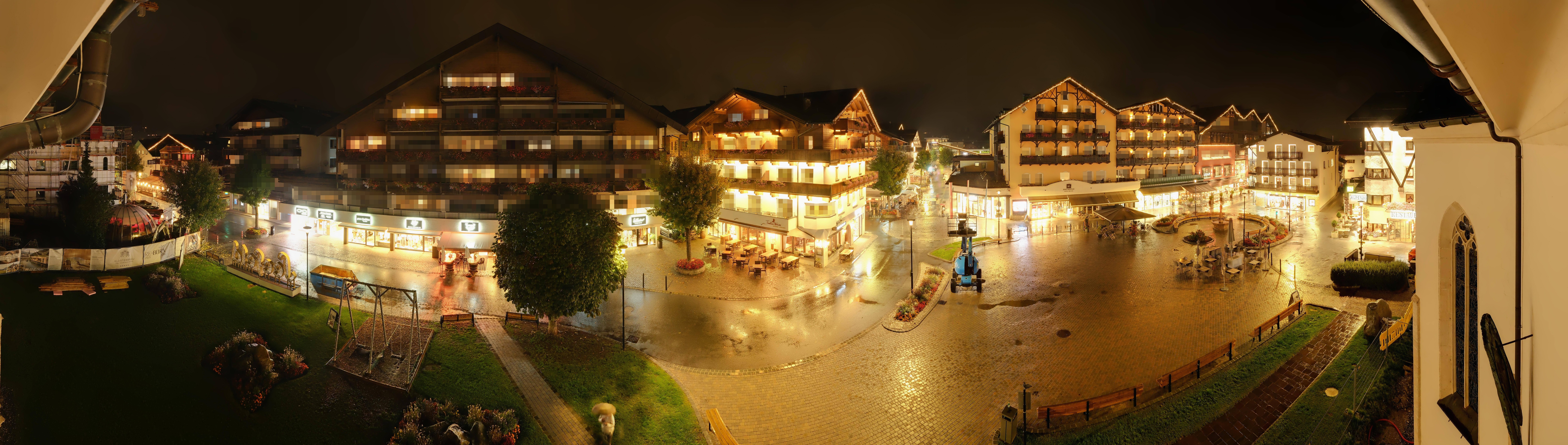 Archiv Foto Webcam Dorfplatz, Seefeld in Tirol