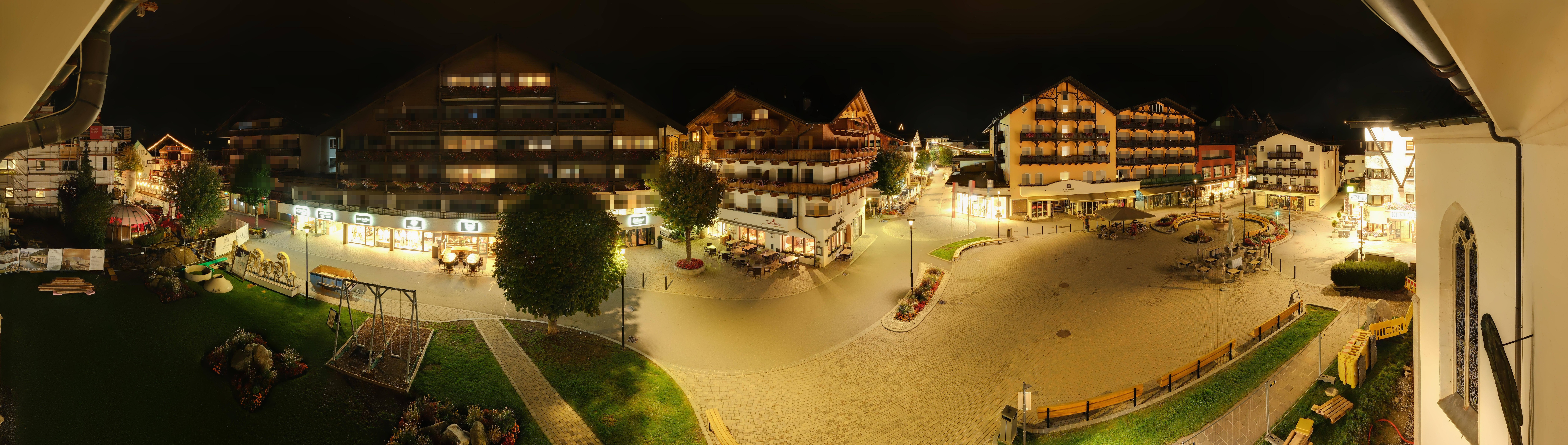 Archiv Foto Webcam Dorfplatz, Seefeld in Tirol