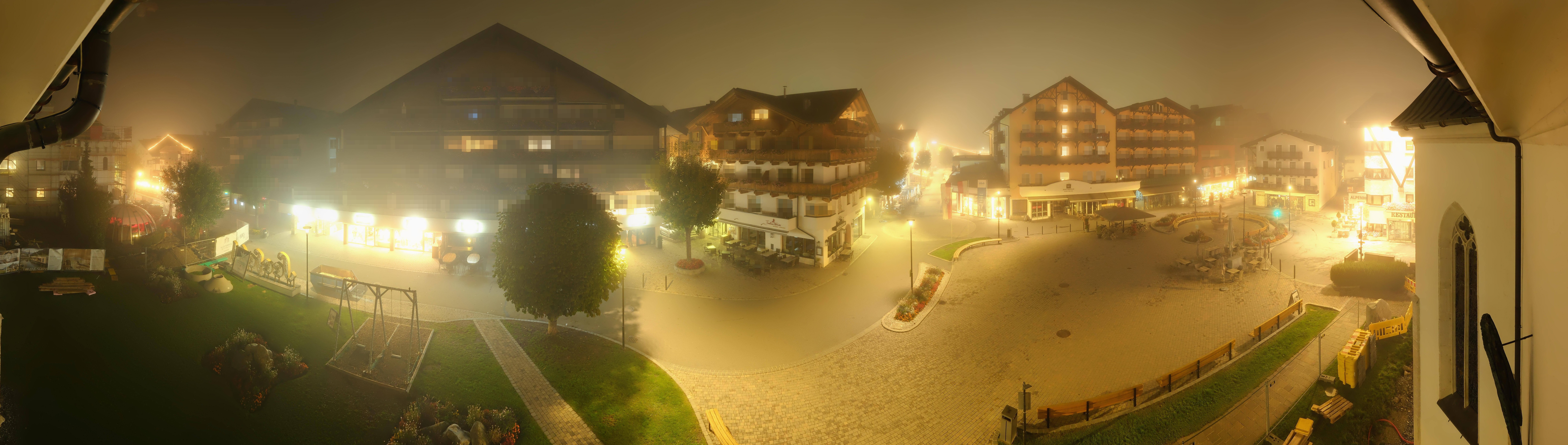 Archiv Foto Webcam Dorfplatz, Seefeld in Tirol