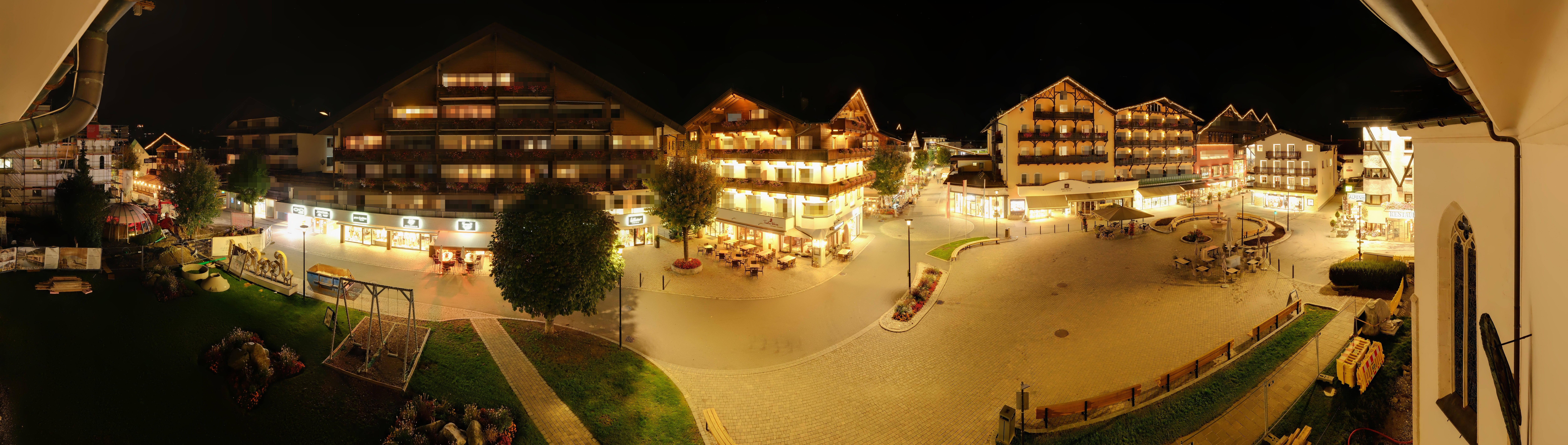 Archiv Foto Webcam Dorfplatz, Seefeld in Tirol