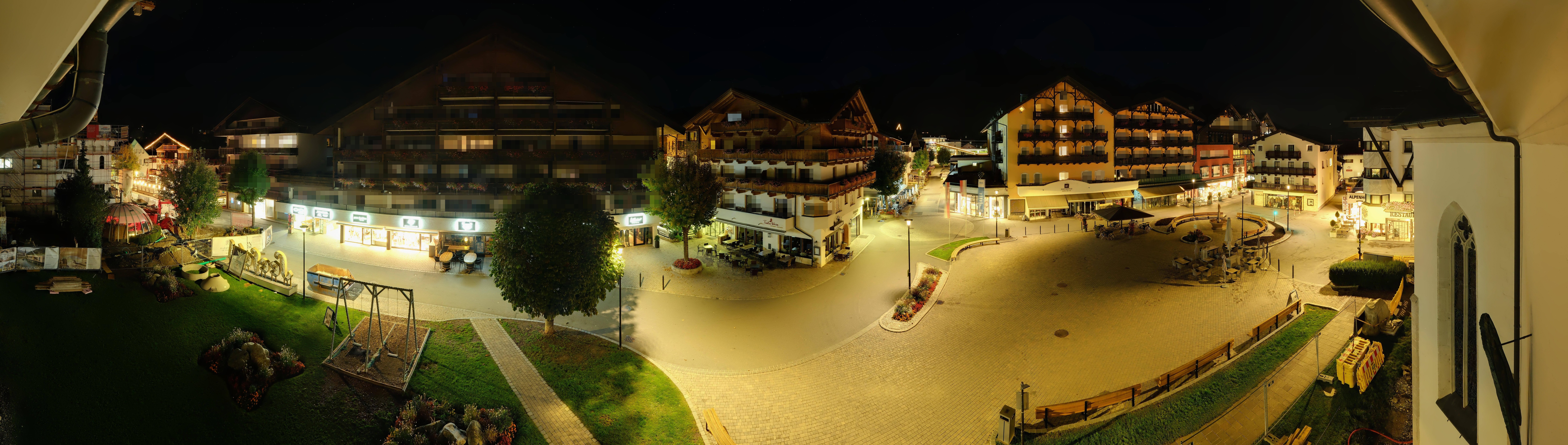 Archiv Foto Webcam Dorfplatz, Seefeld in Tirol