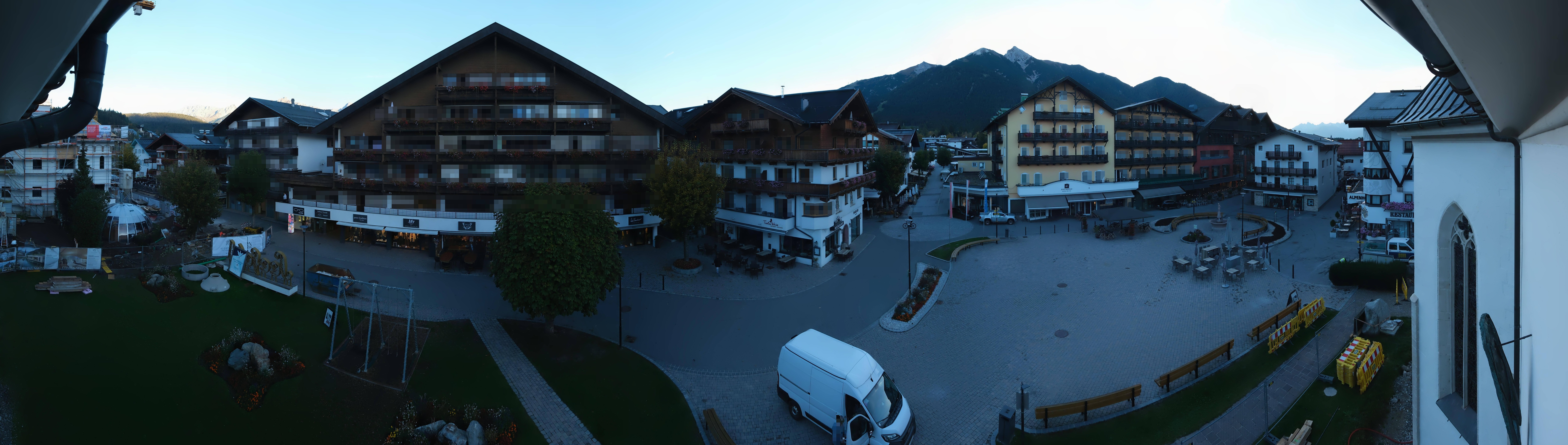 Archiv Foto Webcam Dorfplatz, Seefeld in Tirol