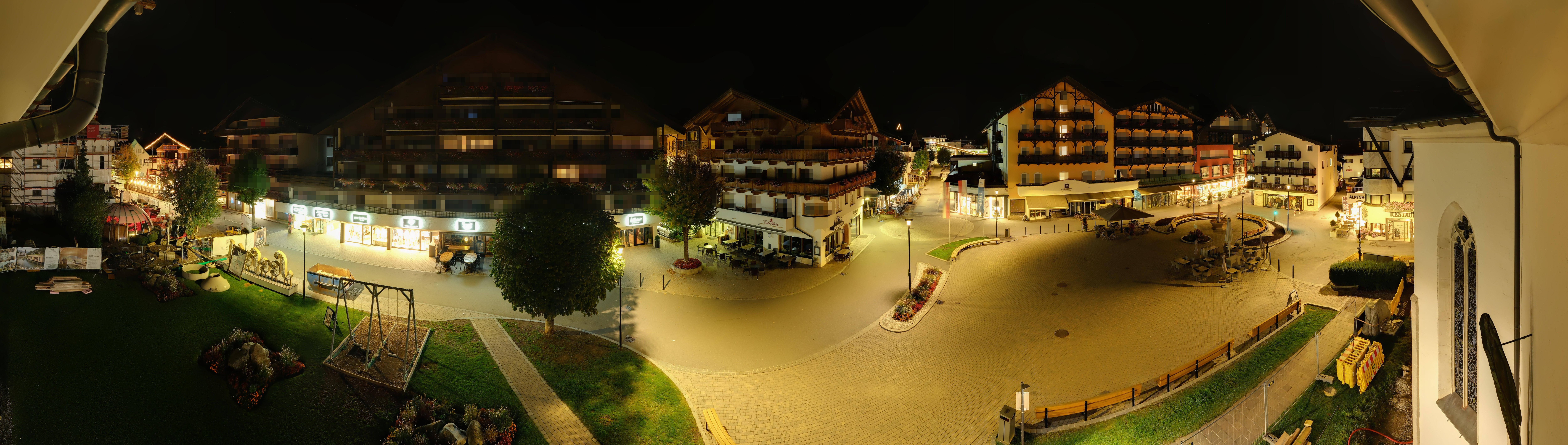 Archiv Foto Webcam Dorfplatz, Seefeld in Tirol