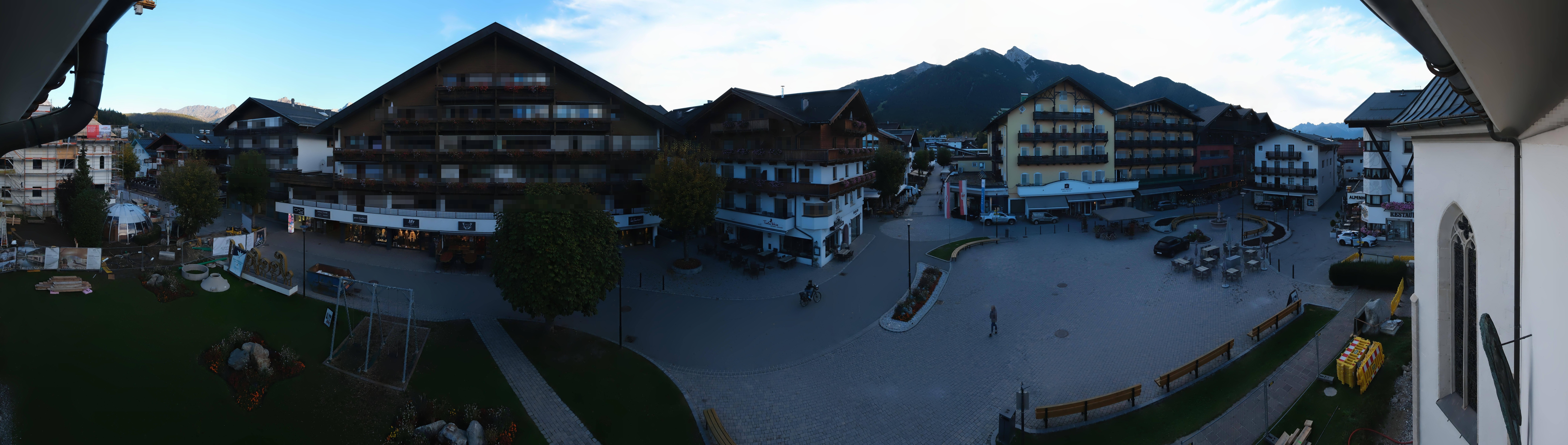 Archiv Foto Webcam Dorfplatz, Seefeld in Tirol