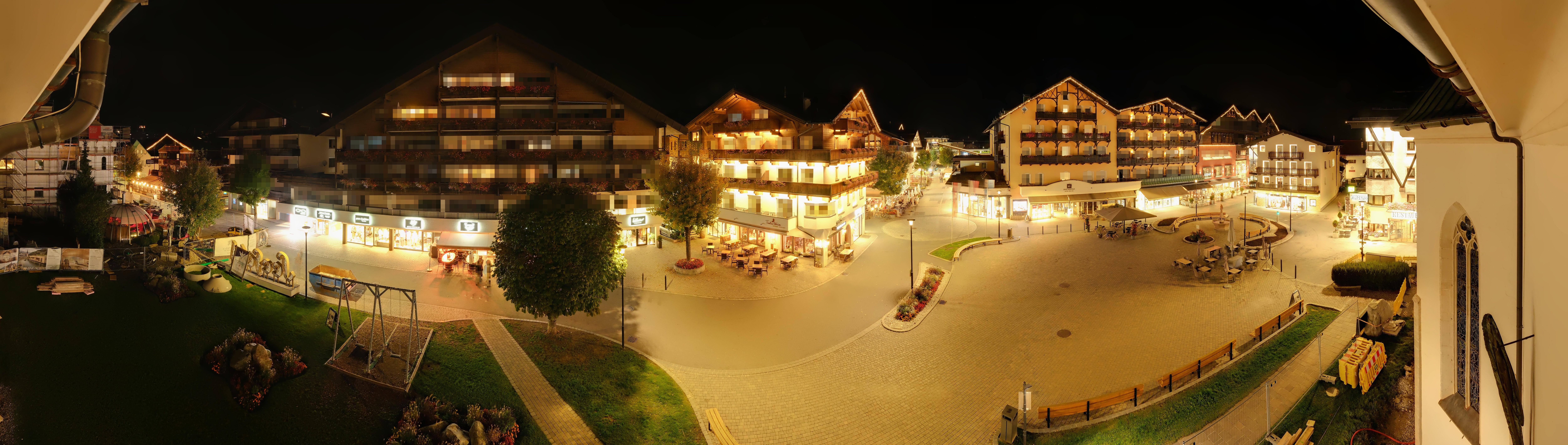 Archiv Foto Webcam Dorfplatz, Seefeld in Tirol