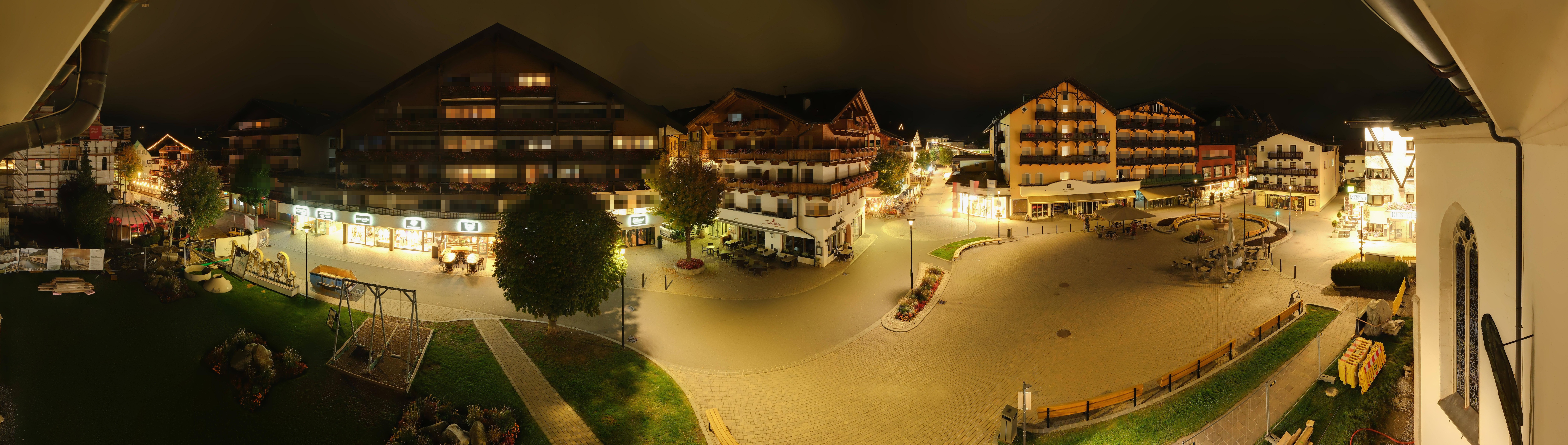 Archiv Foto Webcam Dorfplatz, Seefeld in Tirol