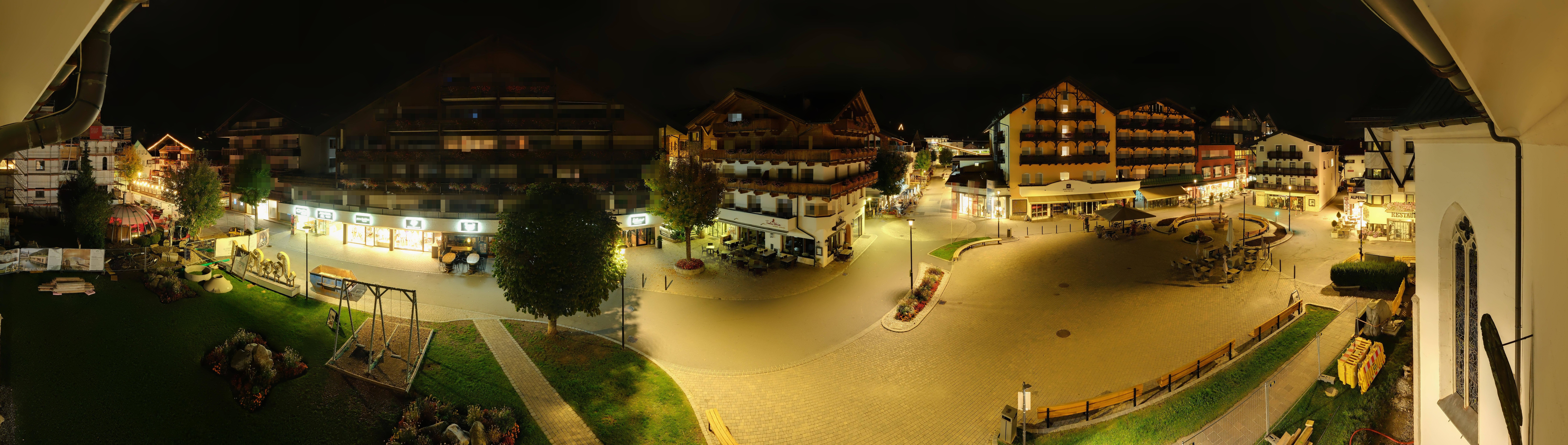 Archiv Foto Webcam Dorfplatz, Seefeld in Tirol