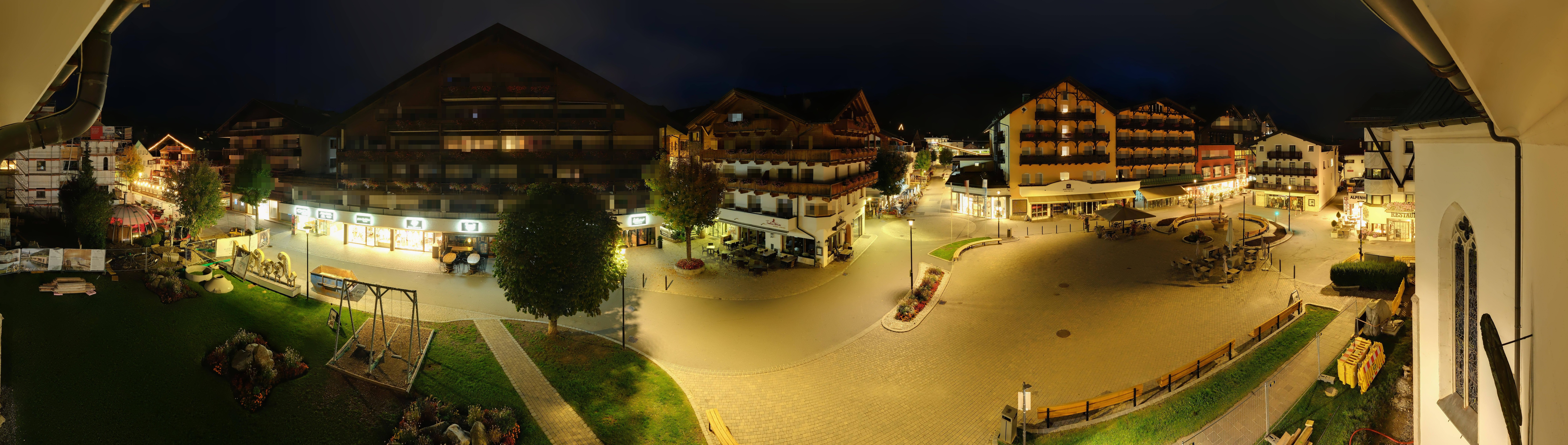 Archiv Foto Webcam Dorfplatz, Seefeld in Tirol