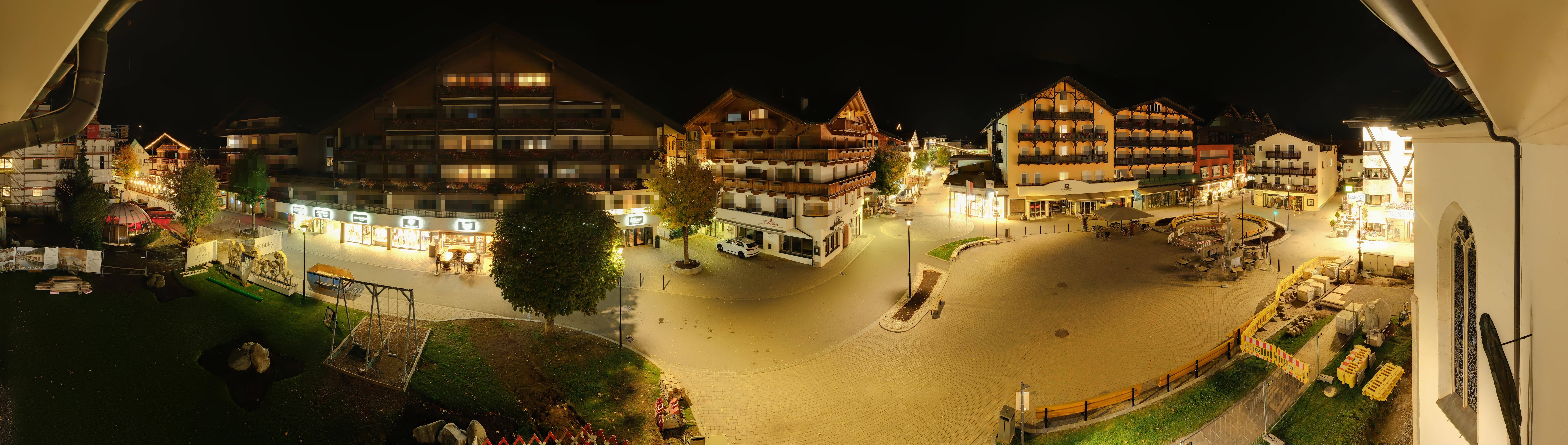 Archiv Foto Webcam Dorfplatz, Seefeld in Tirol