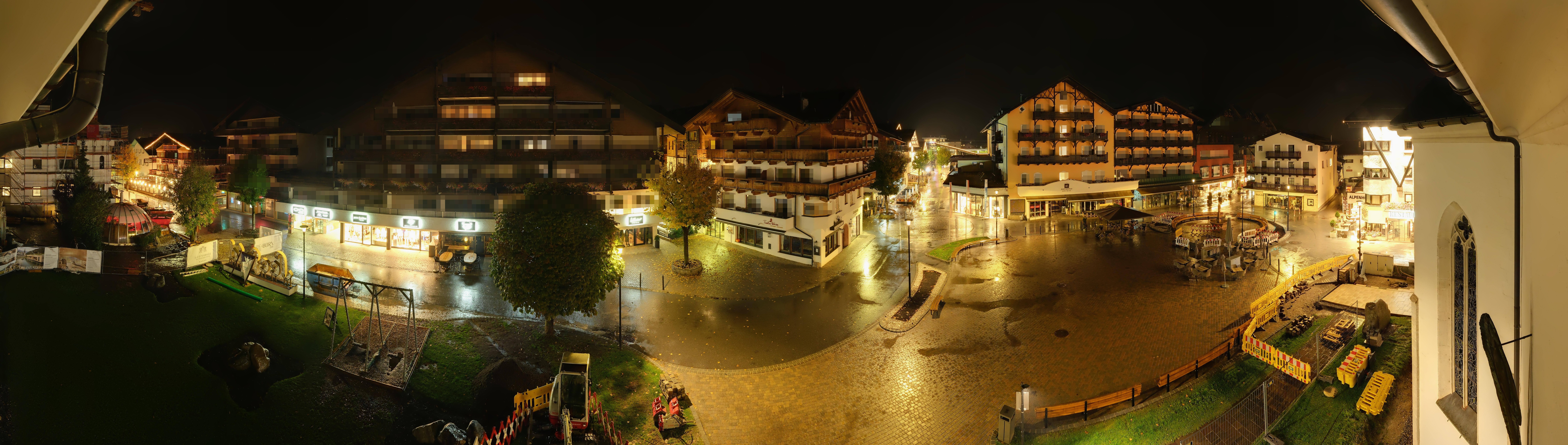 Archiv Foto Webcam Dorfplatz, Seefeld in Tirol