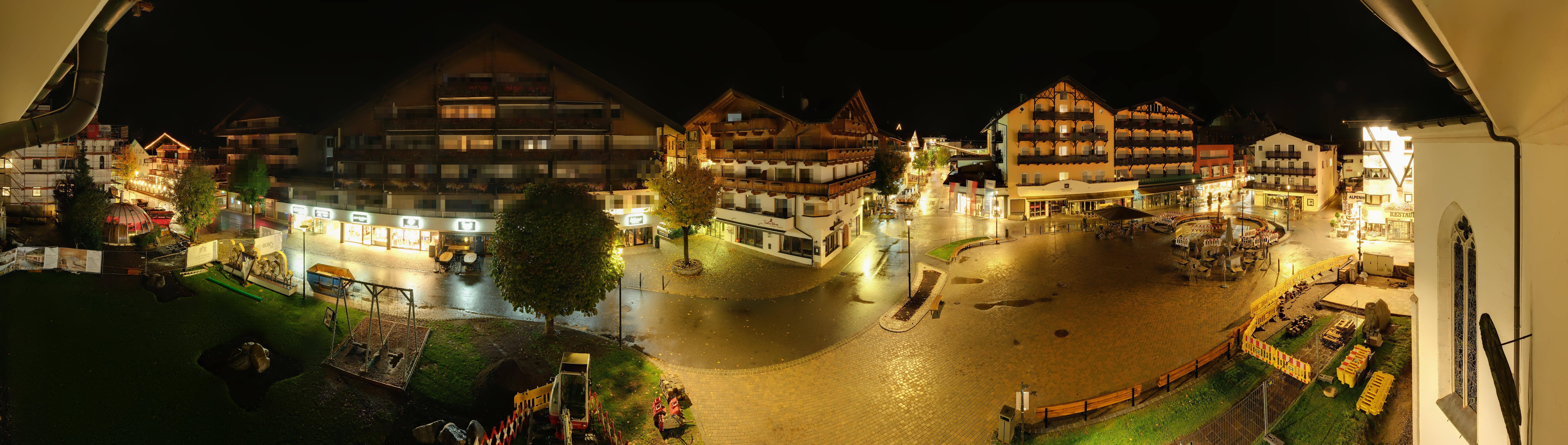 Archiv Foto Webcam Dorfplatz, Seefeld in Tirol
