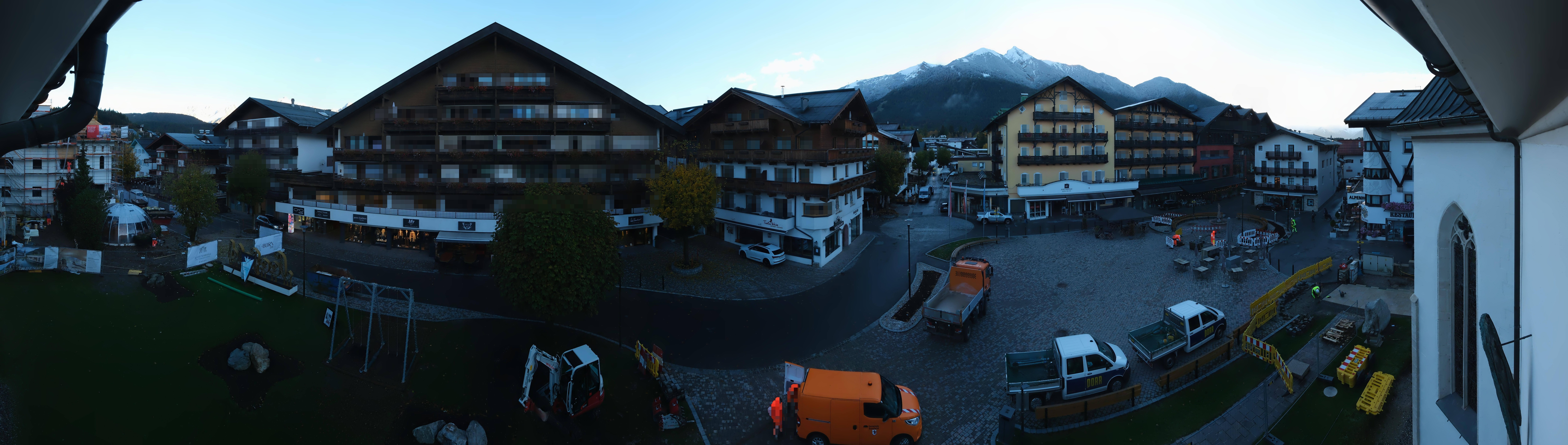 Archiv Foto Webcam Dorfplatz, Seefeld in Tirol