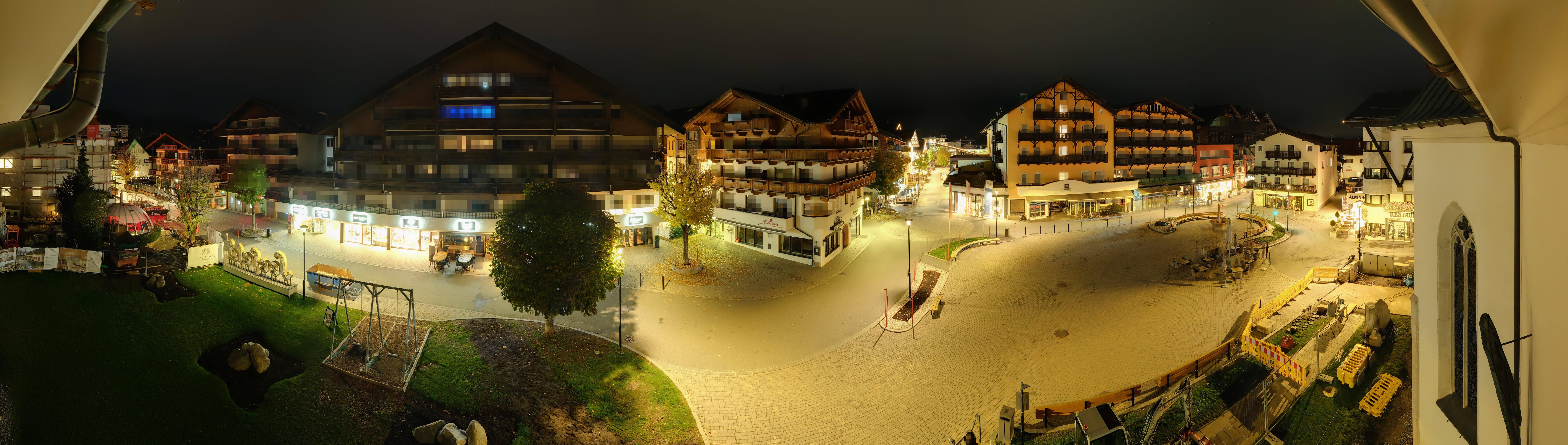 Archiv Foto Webcam Dorfplatz, Seefeld in Tirol