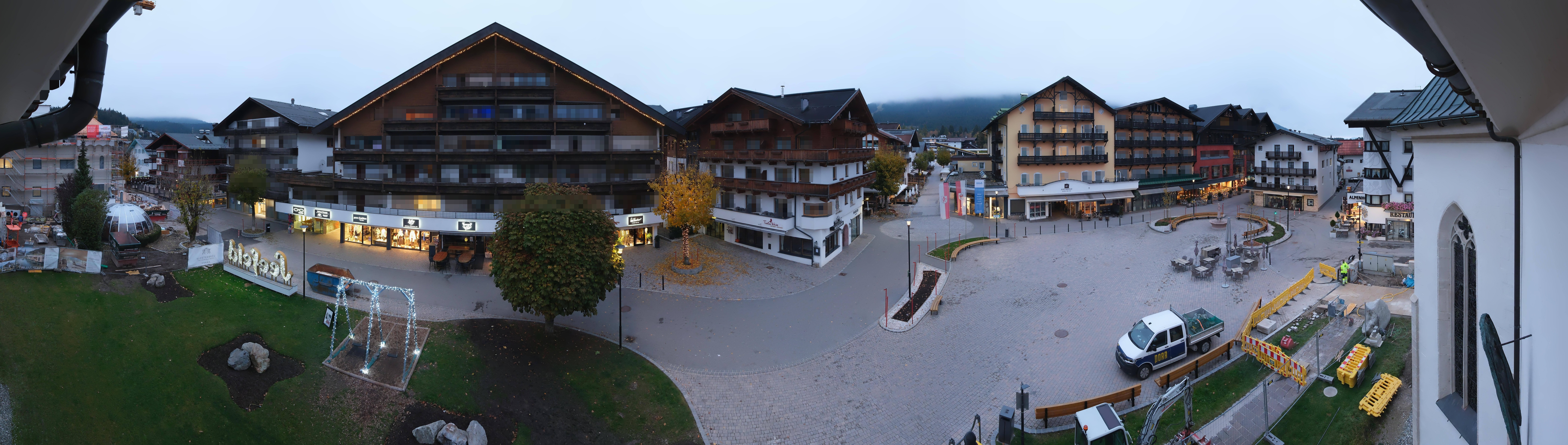 Archiv Foto Webcam Dorfplatz, Seefeld in Tirol