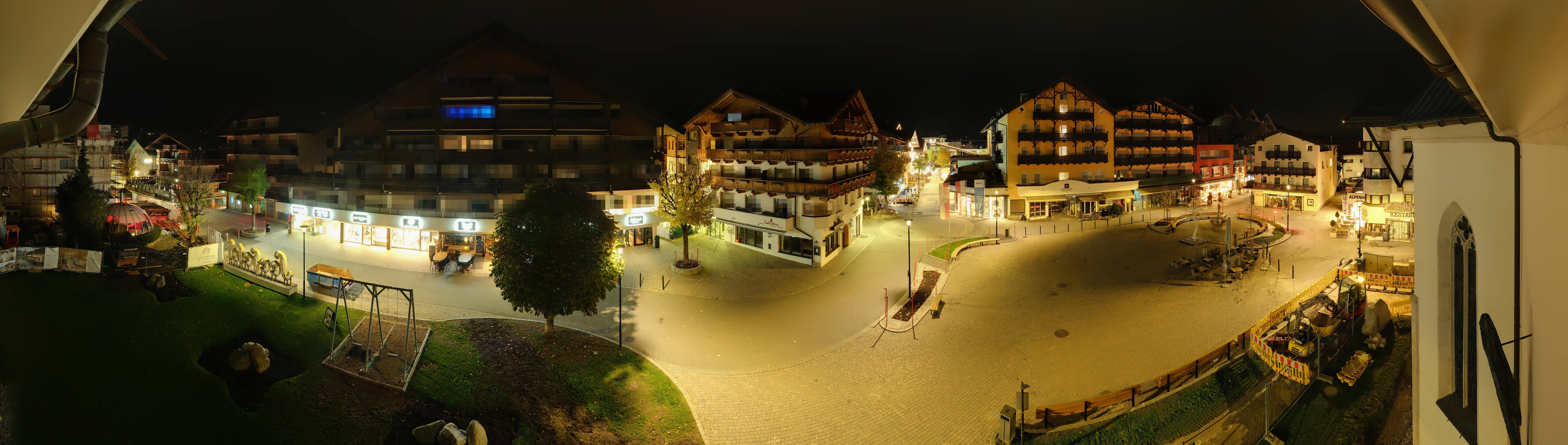 Archiv Foto Webcam Dorfplatz, Seefeld in Tirol
