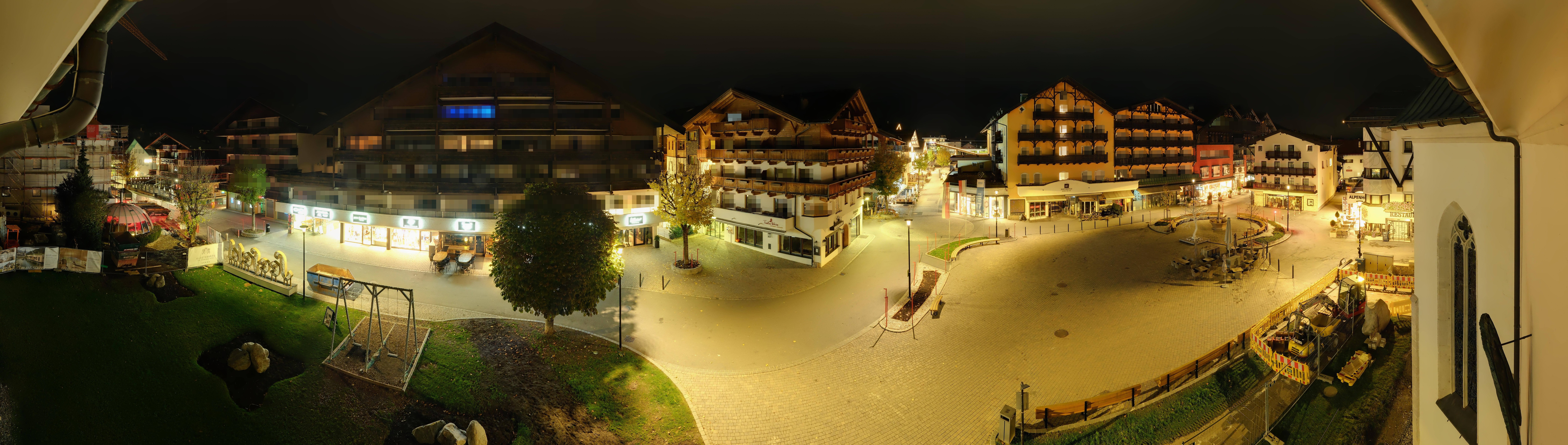 Archiv Foto Webcam Dorfplatz, Seefeld in Tirol