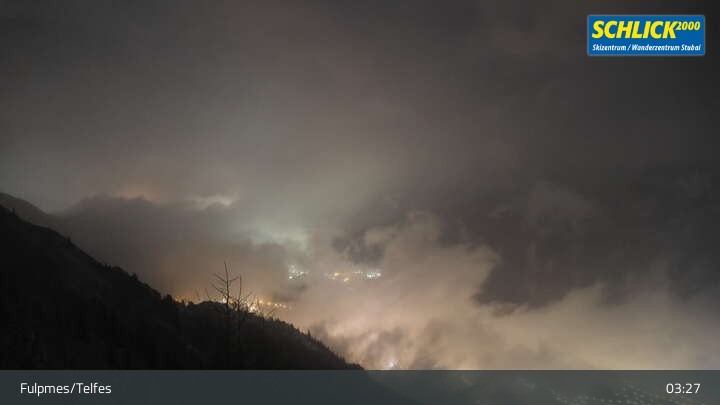 Archiv Foto Webcam Krinnenkopf bei Fulpmes in Schlick 2000