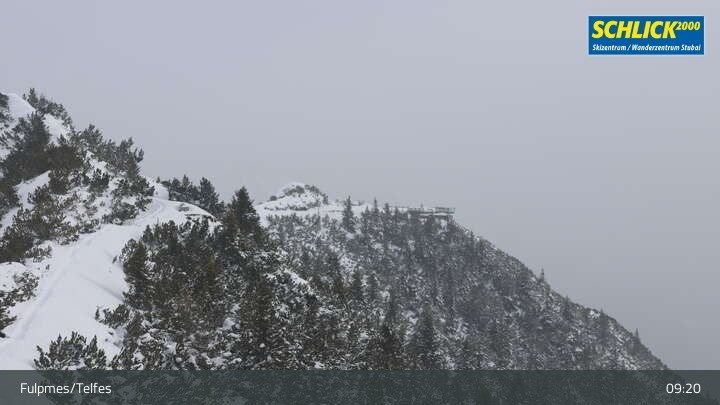 Archived image Webcam Mountain Krinnenkopf near Fulpmes