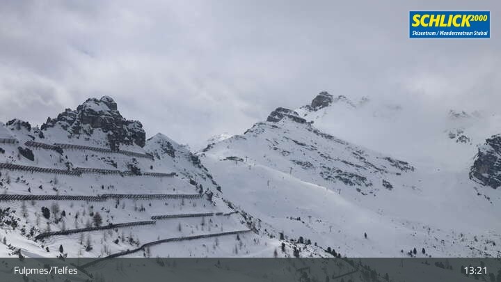 Archived image Webcam Mountain Krinnenkopf near Fulpmes
