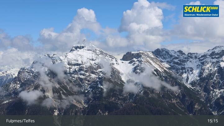 Archived image Webcam Mountain Krinnenkopf near Fulpmes