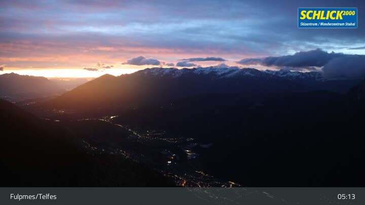 Archived image Webcam Mountain Krinnenkopf near Fulpmes