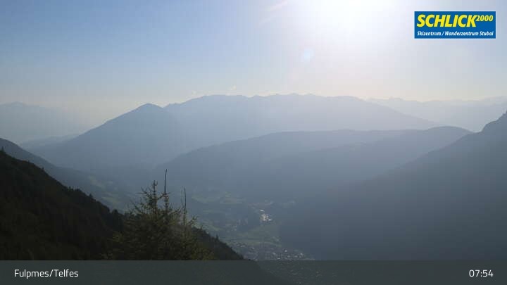 Archived image Webcam Mountain Krinnenkopf near Fulpmes