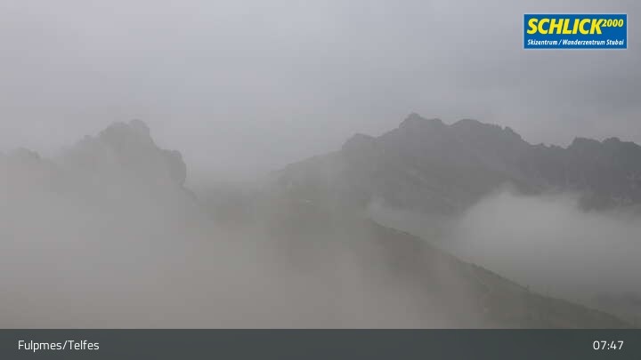 Archived image Webcam Mountain Krinnenkopf near Fulpmes