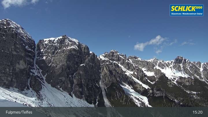 Archived image Webcam Mitterjoch in Fulpmes at Schlick 2000