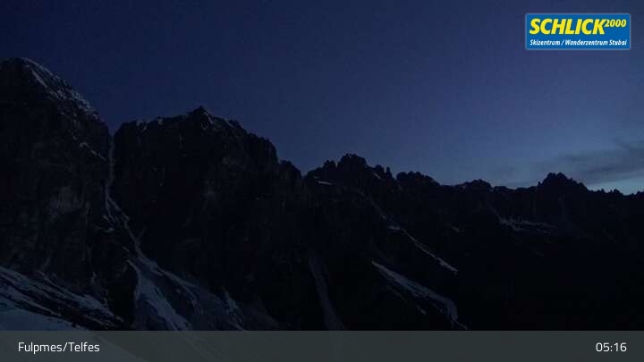 Archived image Webcam Mitterjoch in Fulpmes at Schlick 2000