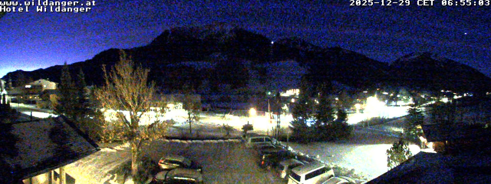Archiv Foto Webcam Hotel Wildanger - Zöblen