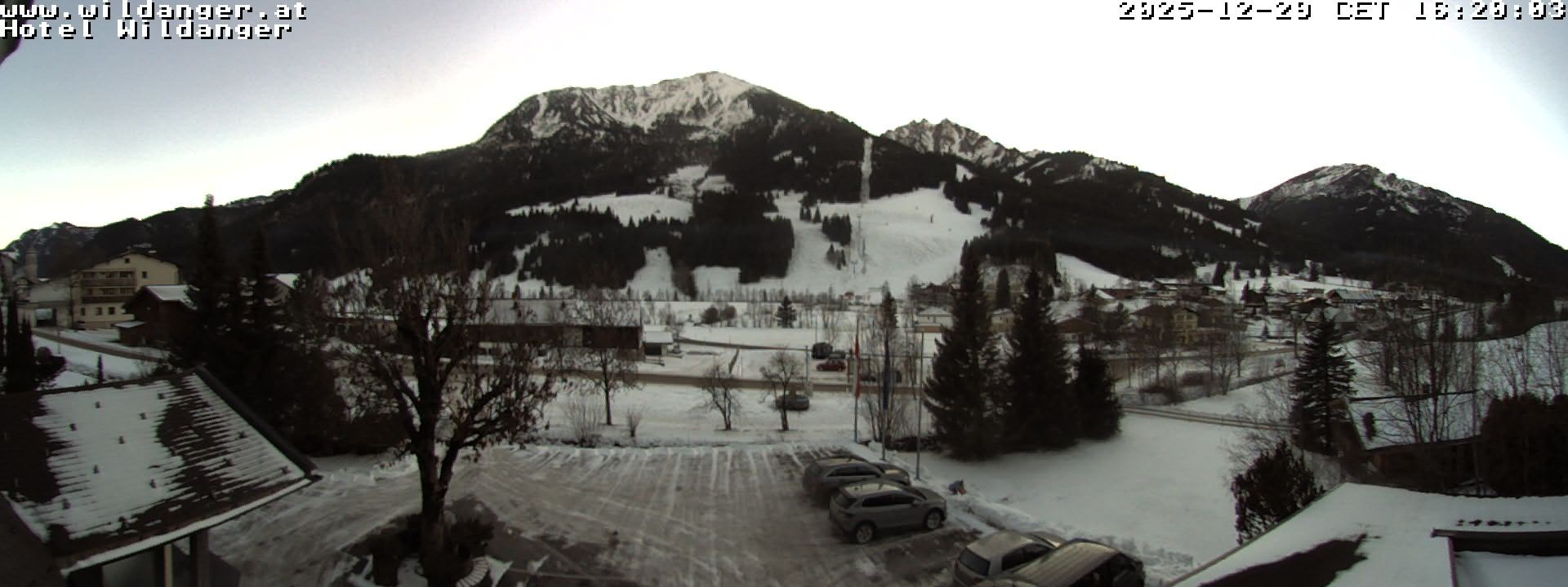 Archiv Foto Webcam Hotel Wildanger - Zöblen