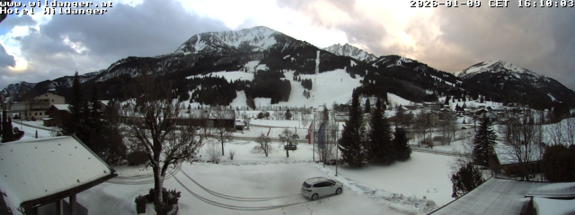 Archiv Foto Webcam Hotel Wildanger - Zöblen