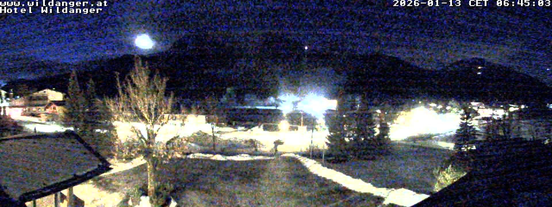 Archived image Webcam Hotel Wildanger - Zöblen