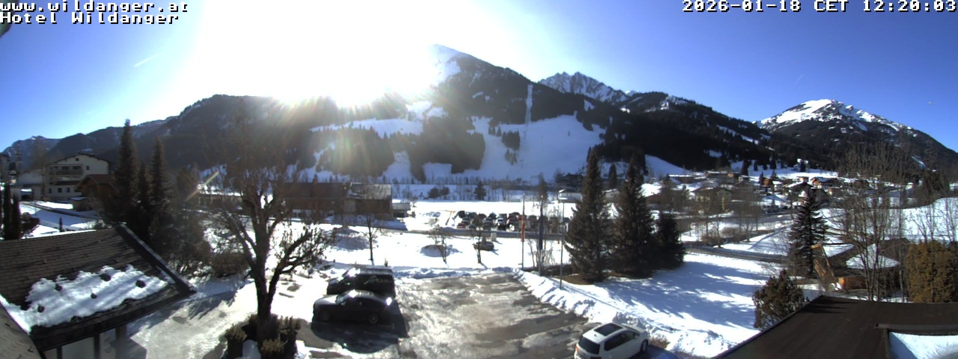 Archiv Foto Webcam Hotel Wildanger - Zöblen