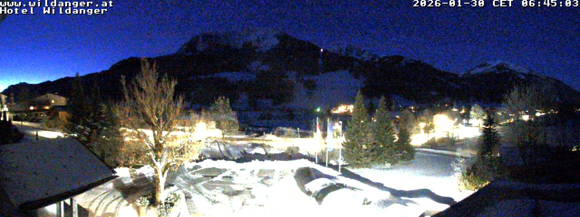 Archiv Foto Webcam Hotel Wildanger - Zöblen
