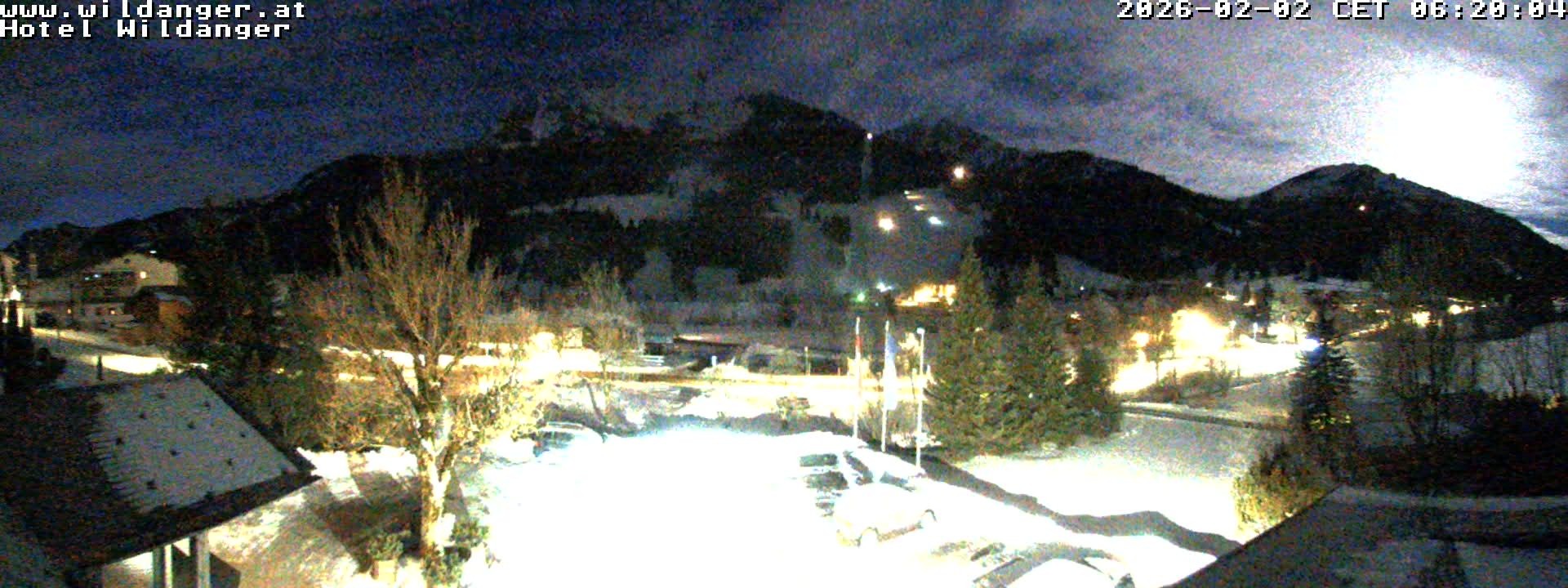 Archiv Foto Webcam Hotel Wildanger - Zöblen