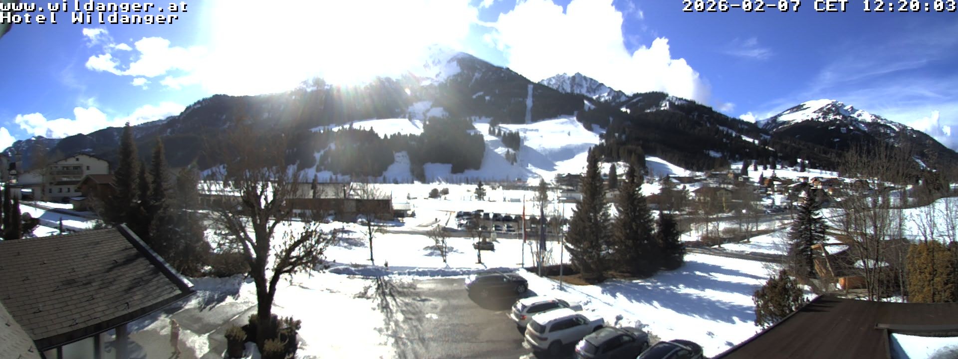 Archiv Foto Webcam Hotel Wildanger - Zöblen