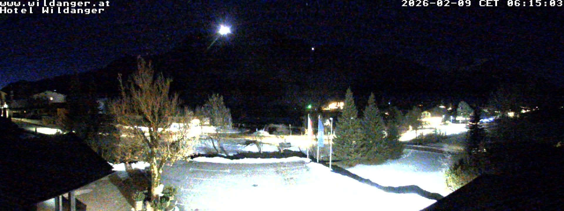 Archived image Webcam Hotel Wildanger - Zöblen