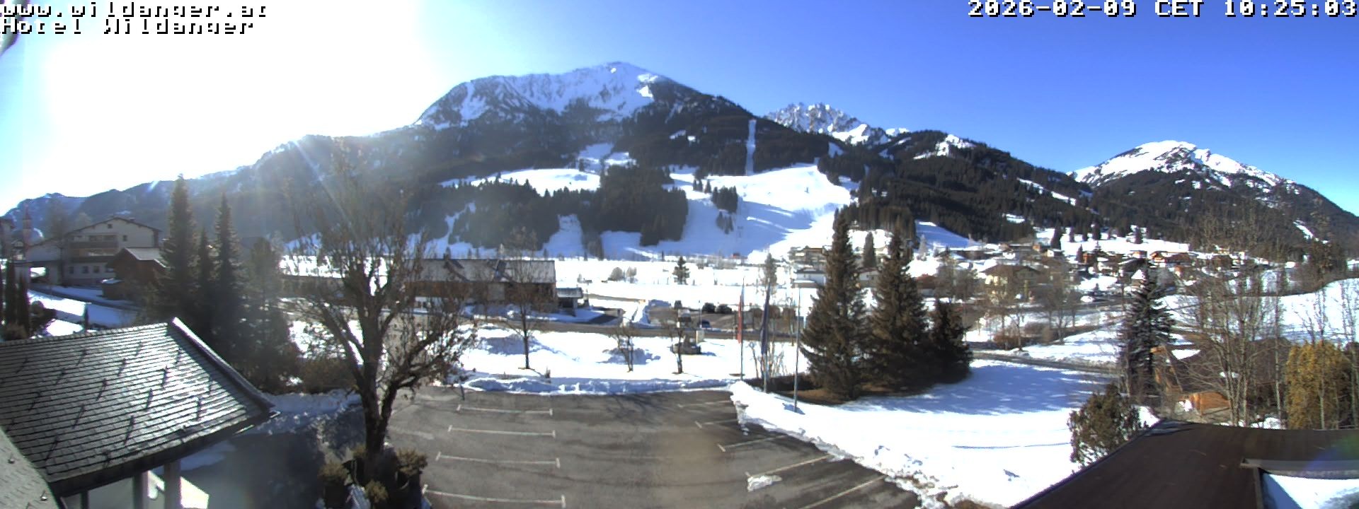 Archived image Webcam Hotel Wildanger - Zöblen