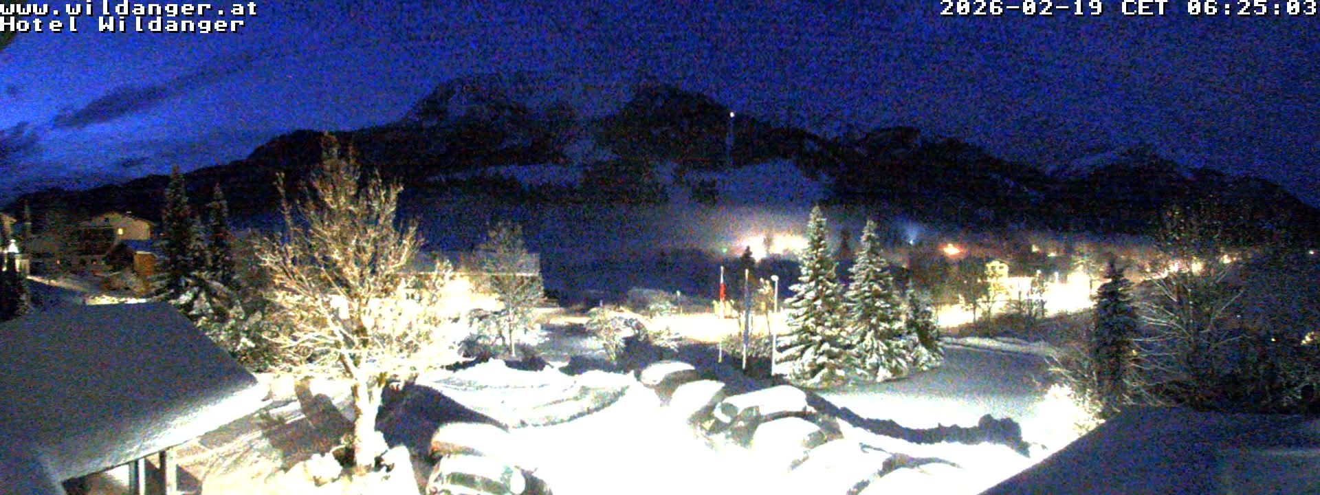 Archiv Foto Webcam Hotel Wildanger - Zöblen