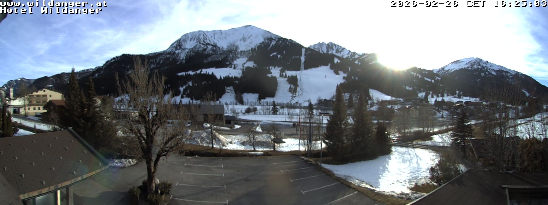 Archived image Webcam Hotel Wildanger - Zöblen