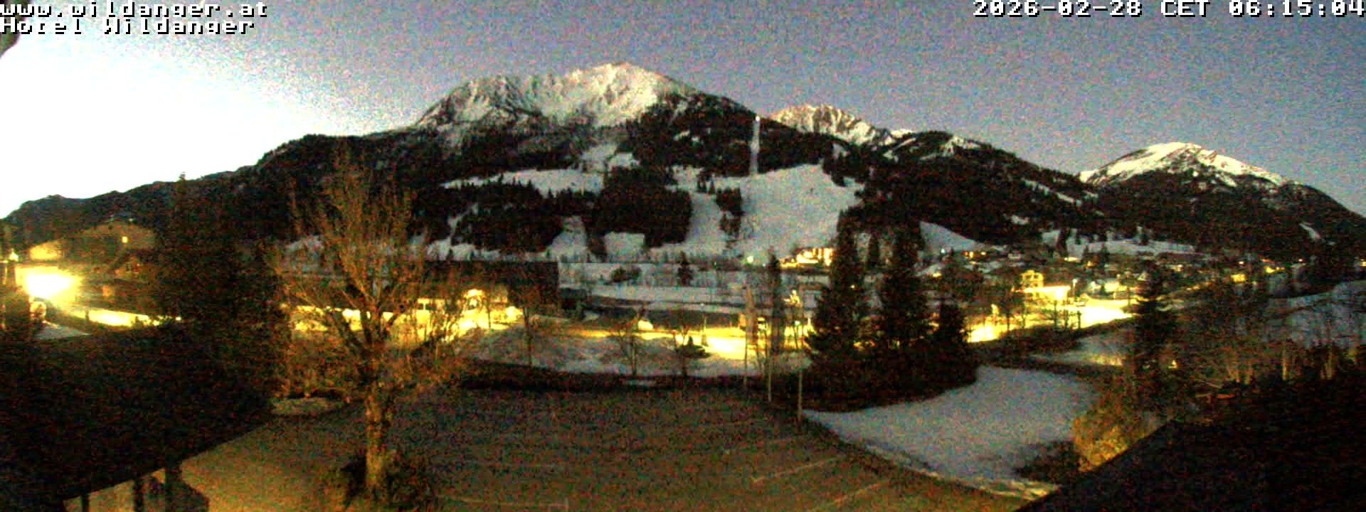 Archived image Webcam Hotel Wildanger - Zöblen