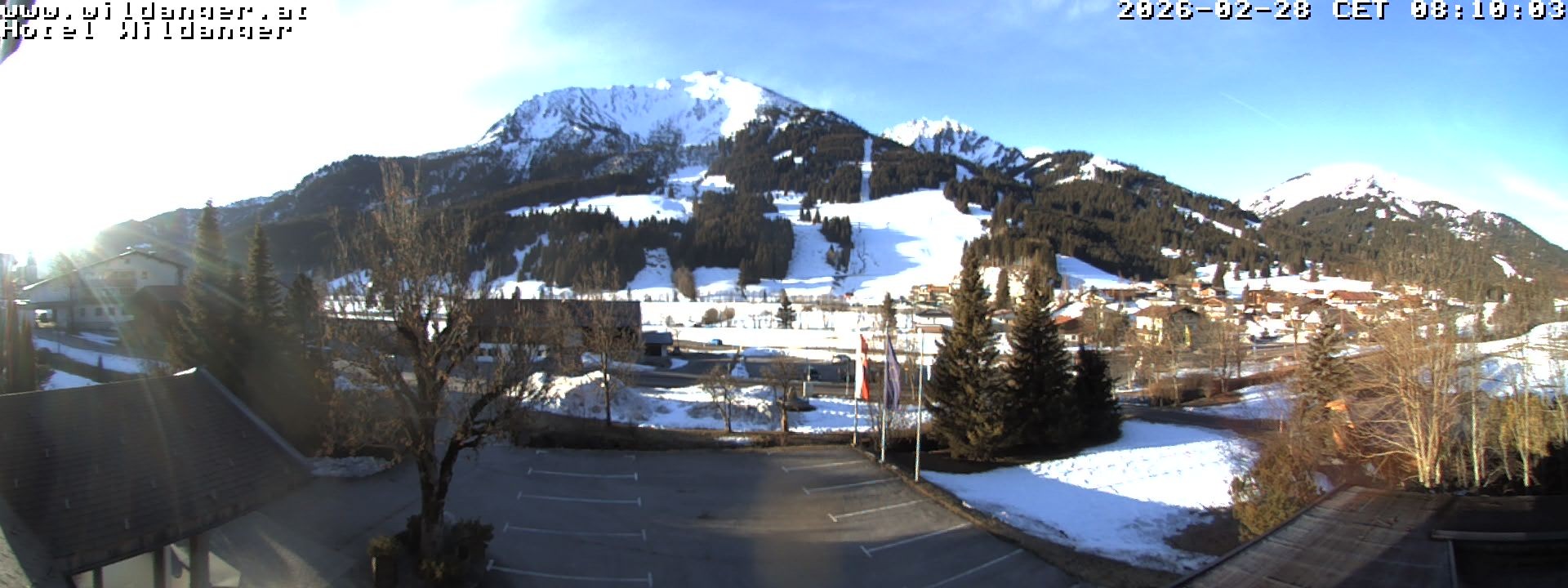 Archived image Webcam Hotel Wildanger - Zöblen