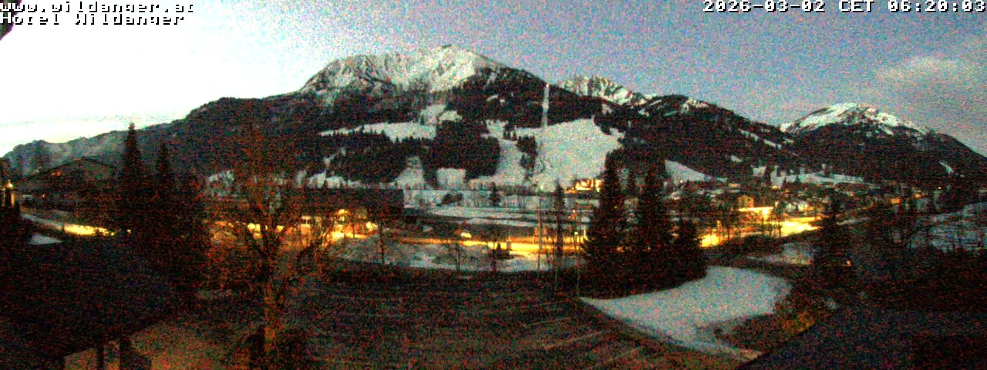Archived image Webcam Hotel Wildanger - Zöblen