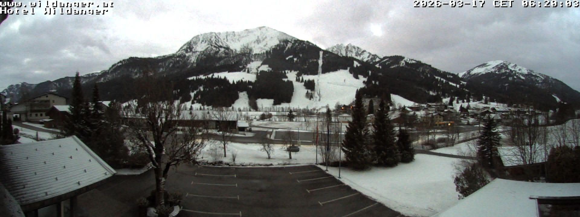 Archived image Webcam Hotel Wildanger - Zöblen